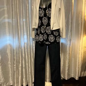 Womens fitted blouse